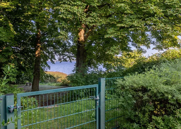 Ferienwohnung Hafenliebe, Villa Vilmblick Mit Meerblick